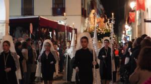 El Jueves Santo deslumbra en Berja con tres cofradías en la calle