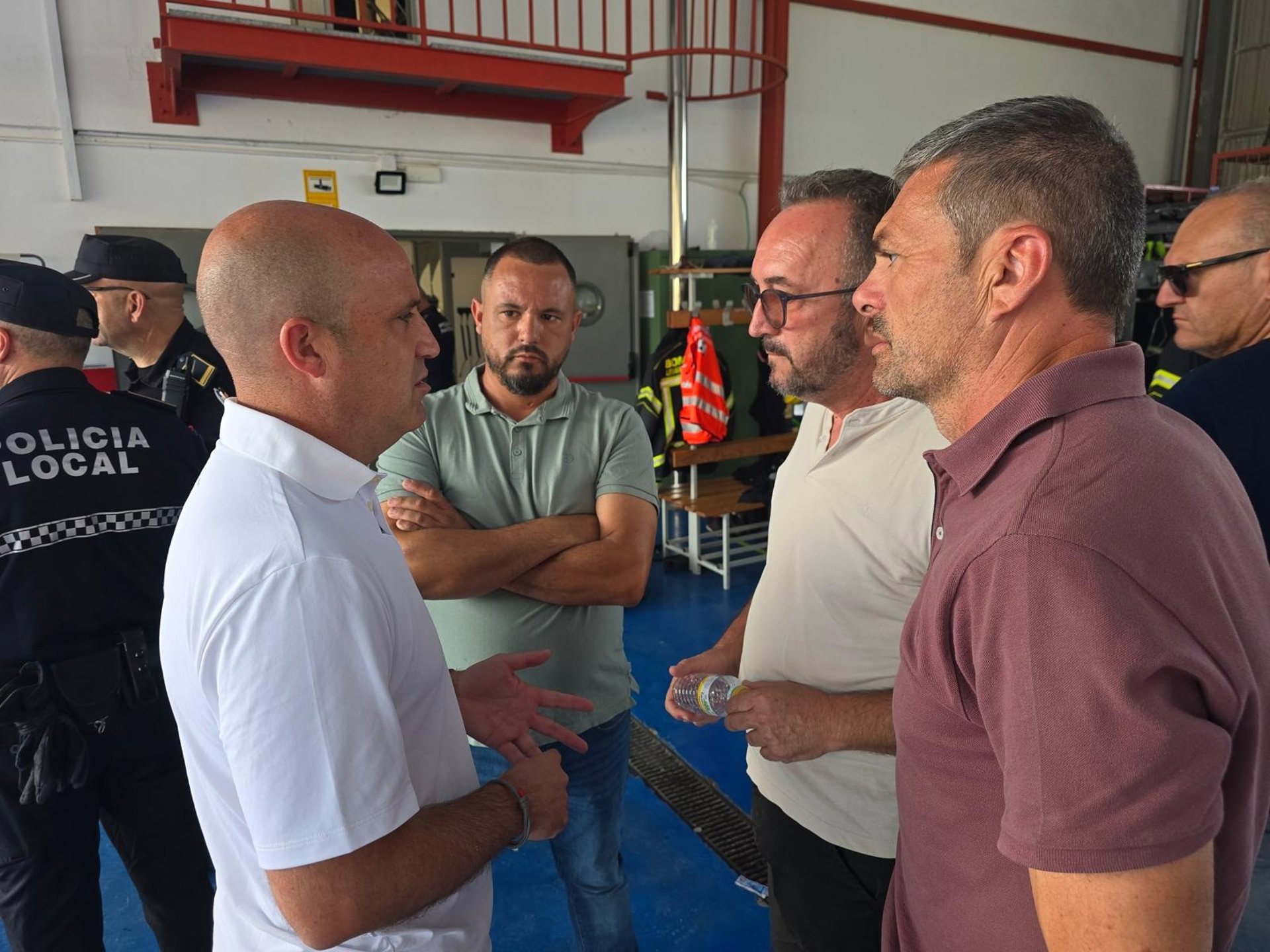 La Diputación de Almería confía en estabilizar la situación del incendio de Los Gallardos
