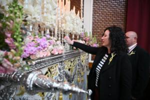 Almería vive un emotivo Domingo de Ramos con las primeras 'levantás' de la alcaldesa