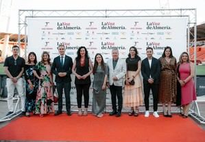 Alcaldesa resalta el impacto positivo de los jóvenes en Almería