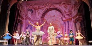 El Ballet de Kiev fascina con ‘La bella durmiente’ al público de Roquetas de Mar