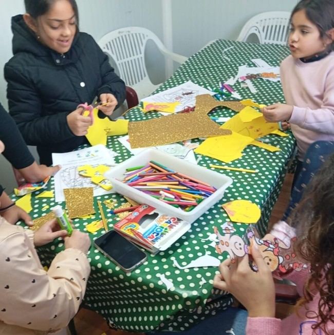 Talleres navideños para la comunidad gitana de Vícar