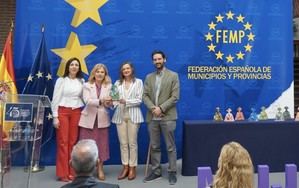 El Ayuntamiento de Almería recibe un premio por su concurso contra la violencia de género