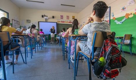 La Junta destina 40,2 millones para monitores de transporte escolar