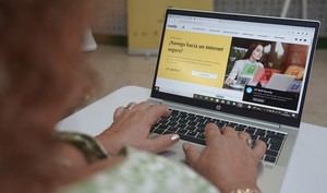La Junta destina 50 millones para digitalizar Andalucía en puntos Vuela