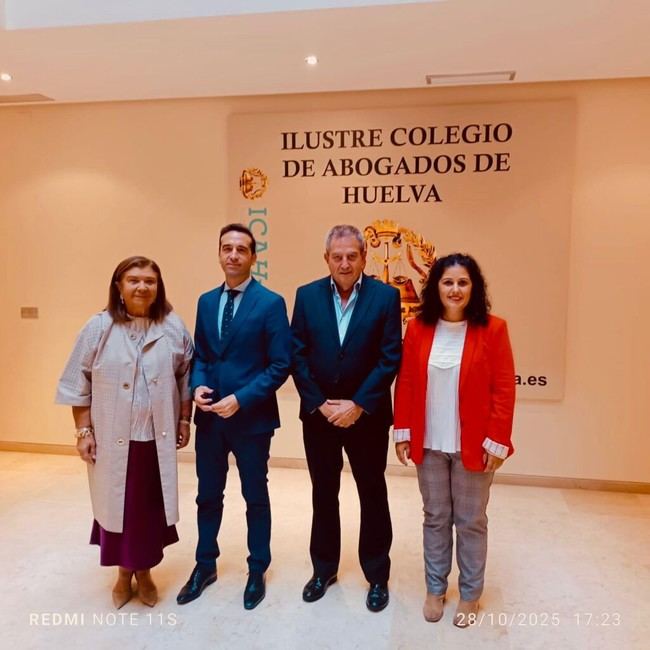 Formación en violencia de género para abogados llega a Almería