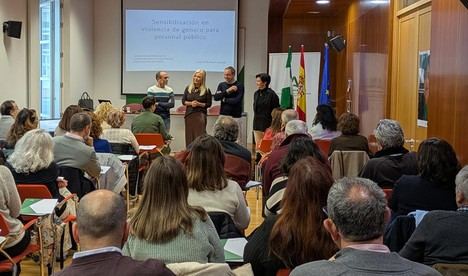 Formación en violencia de género para más de 400 profesionales en Andalucía