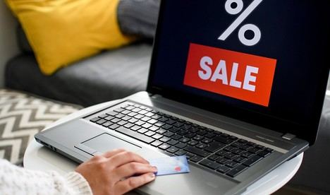 La Junta de Andalucía advierte sobre las rebajas en Almería para evitar engaños