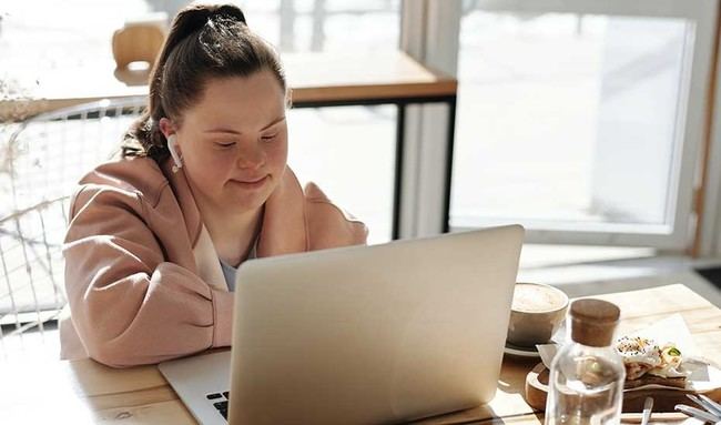 Nuevo programa de la Junta para fomentar el empleo de mujeres con discapacidad