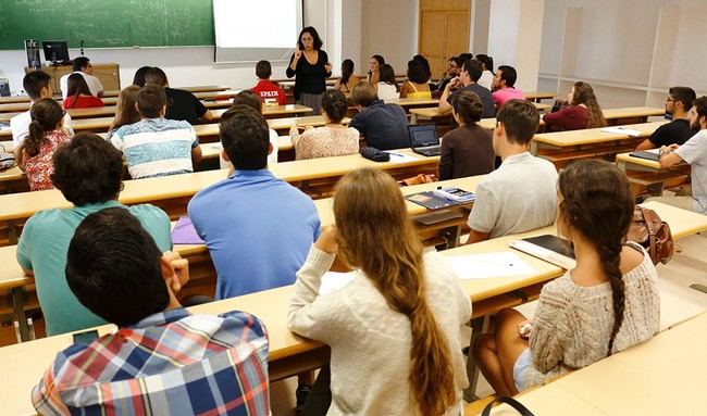 La Junta de Andalucía defiende sus competencias universitarias en Almería