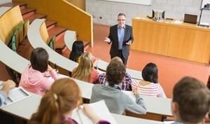 La Universidad de Almería recibe 77 reconocimientos salariales para su profesorado