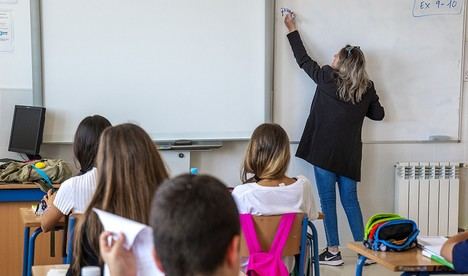 La Junta incorpora 2.528 docentes en Almería para mejorar la atención educativa