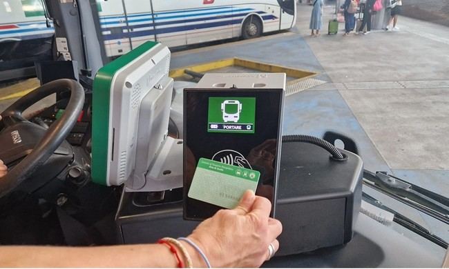 La Junta mejora el transporte en Almería con nuevos consorcios