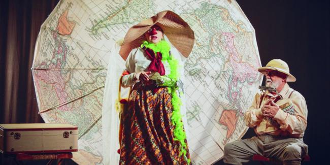 Producciones Nati Villar representa la obra infantil ‘La maleta de mi abuela’ en Roquetas de Mar