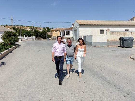 Topares contará con una nueva nave municipal y mejoras en la carretera AL-9102