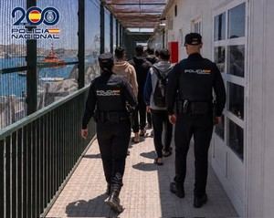 Detenido en Almería el patrón de una patera que llevó a nueve migrantes desde Argelia