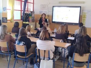 Vícar implementa formación sobre prevención del suicidio en escuelas