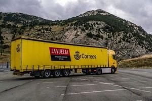 Correos asegura la logística de La Vuelta 26 en Almería