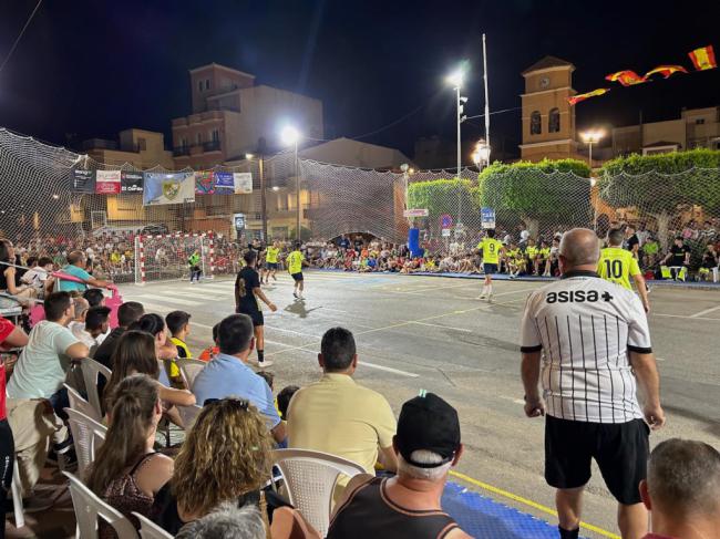 600 deportistas en las 24 Horas de Fútbol Sala de Albox