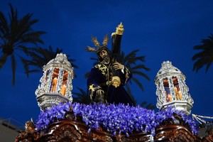 Estación de penitencia de las Hermandades en Lunes Santo