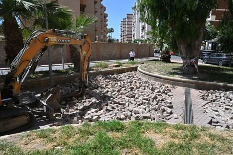Las obras en las plazas de Almería avanzan hacia su finalización