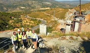 Avanza la construcción del puente en el acceso a la Alpujarra