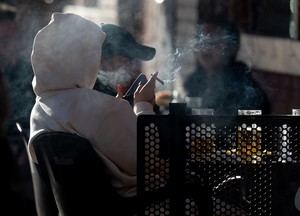 Futura ley antitabaco impone multas a padres y sanciones por 'vapers'