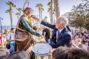 El Puerto de Roquetas de Mar se prepara para vivir sus tradicionales fiestas