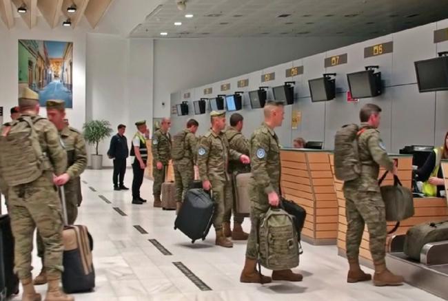 200 legionarios se dirigen al flanco éste de la Unión Europea desde el Aeropuerto de Almería