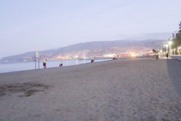 Noche de San Juan tranquila en Almería