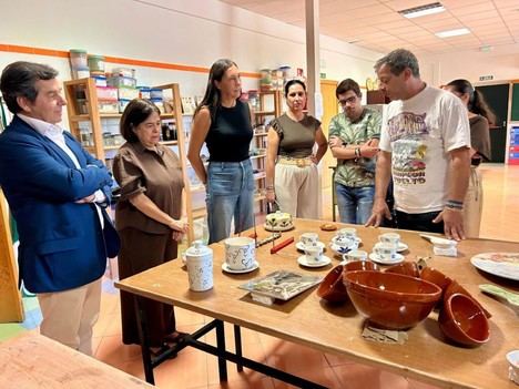 Loles López destaca la inclusión social en Aroche para personas con discapacidad