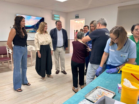 El 92% de usuarios de residencias de Huelva ya se ha vacunado contra la gripe y la covid