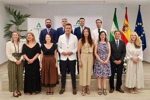 Loles López destaca la importancia de mejorar la vida de los almerienses en su nuevo equipo de Servicios Sociales