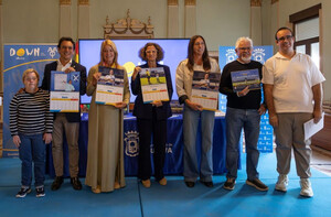 Loles López defiende en Huelva la autonomía de las personas con discapacidad