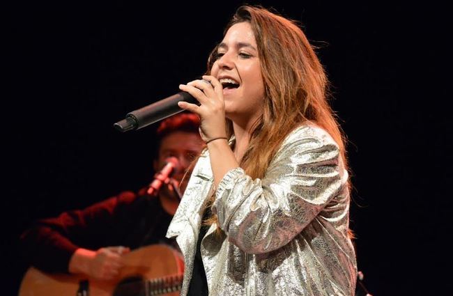 La calidez y la pasión de Marta Soto conquista al público que abarrotó el Teatro Apolo