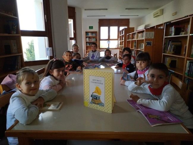 Clubs de lectura animan los barrios de Vícar