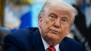 Trump vinculado a violación en documentos del caso Epstein