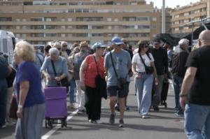 Abierto el plazo para solicitar puestos vacantes en el mercadillo de Roquetas