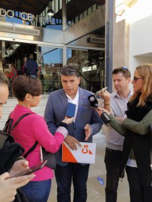 Cazorla: “Lo de la WIFI gratuita en calles y plazas de la ciudad es otra gran tomadura de pelo del PP a los almerienses”