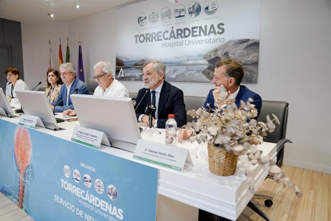 El Hospital Universitario Torrecárdenas celebra el III Encuentro sobre Neurocirugía centrado en la patología raquídea