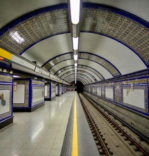 Un juzgado de Almería dictó la prisión provisional del acusado de una brutal agresión homófoba en el metro de Madrid