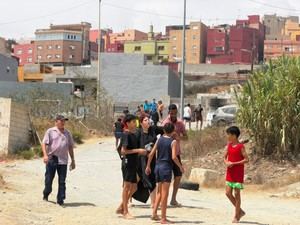 Ceuta vuelve a la normalidad con la reapertura de comercios tras la salida de migrantes