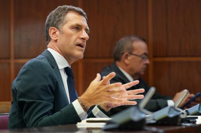 Castellón arremete contra la política energética del Gobierno de Sánchez: 'Parche tras parche'