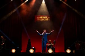 Miguel Poveda inaugura su gira en Roquetas de Mar