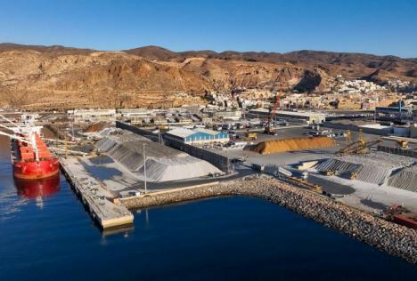 El Puerto de Almería impulsa su competitividad con una histórica inversión para ampliar el Muelle de Pechina