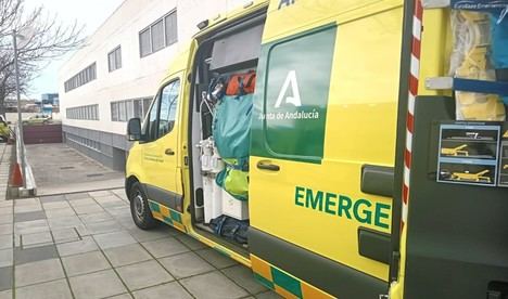 Fallece una persona en un incendio en Rota, cerca de Almería