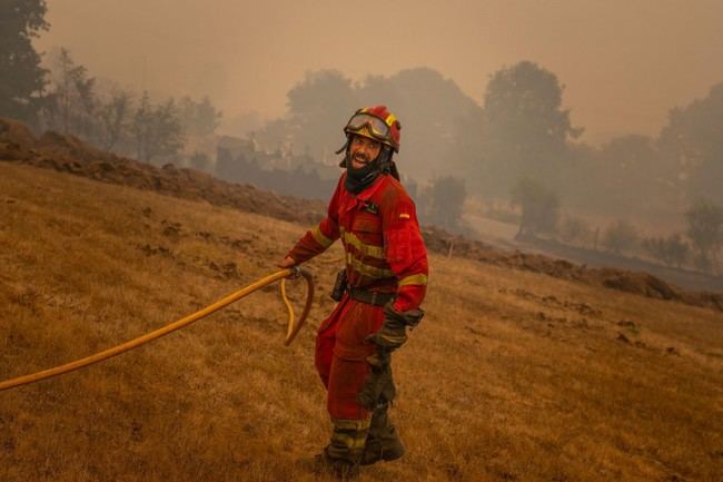 UME moviliza 1.300 soldados para combatir incendios en España