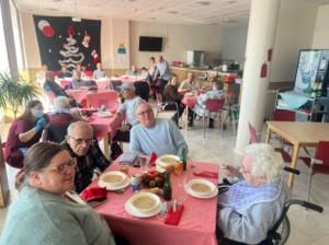 La Residencia de El Zapillo celebra la Navidad con familias