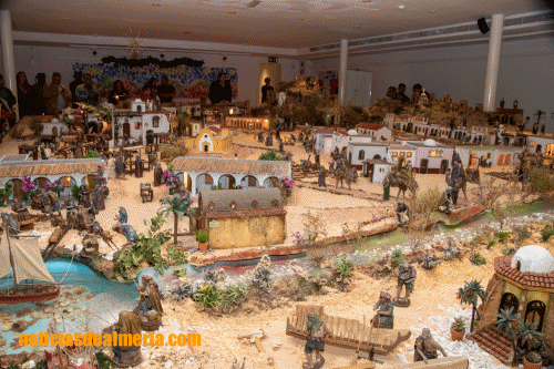Espectacular inicio de la Navidad en Almería