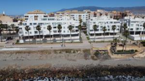 Inician obras de recuperación en la playa de La Bajadilla